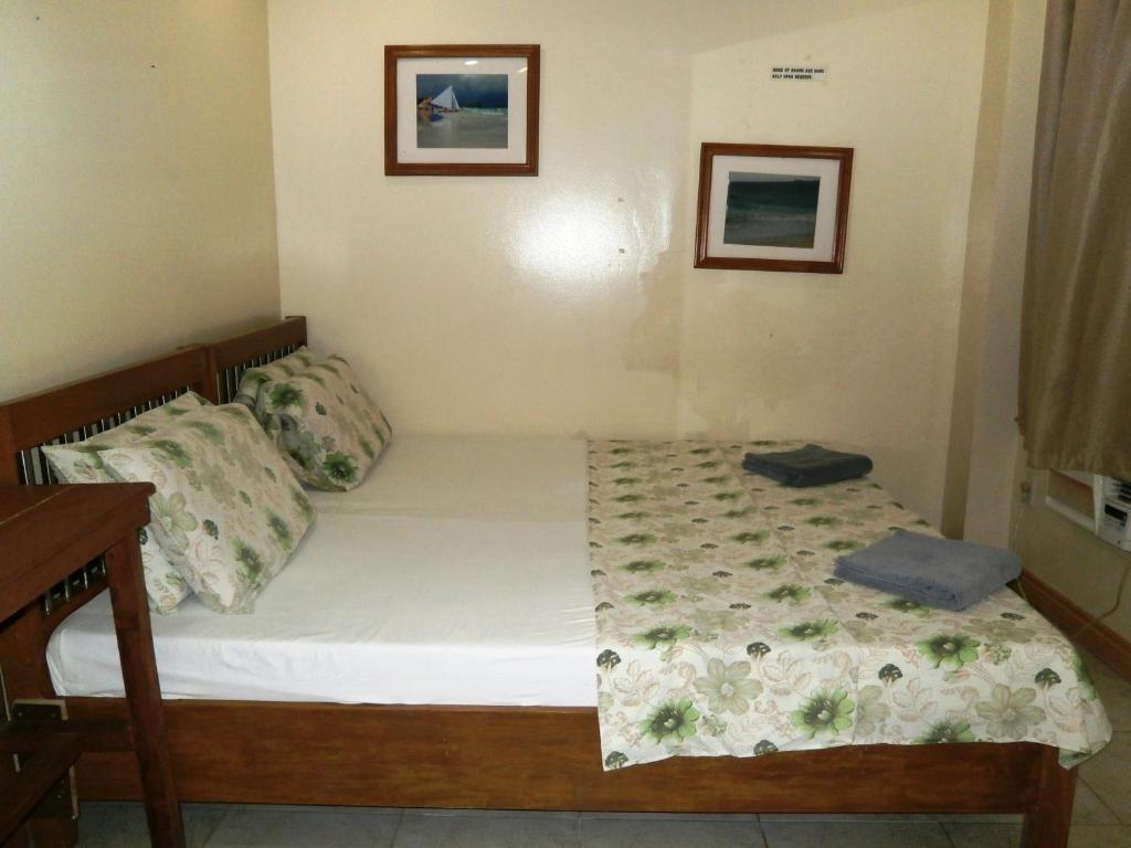 Boracay Breeze Resort Balabag  Room photo